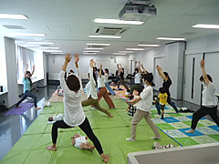 「健康お茶会 親子でヨガタイム♡」の画像1