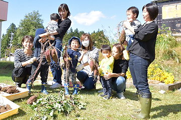 「笑顔の花咲く一日に」の画像