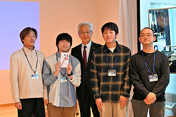 「優勝チームの長岡工業高等専門学校4年生・五十嵐幸多さん」の画像