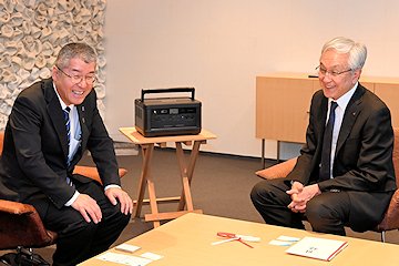 「代表取締役社長の羽上田泰宏氏」の画像