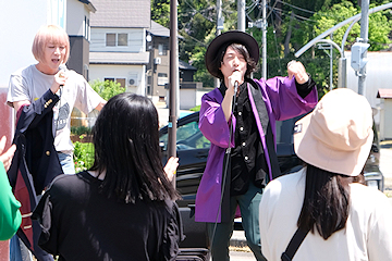 「会場は大盛り上がり」の画像2