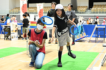 「イベント運営を支える学生たち」の画像1