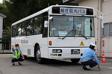 「交通事故に遭わないためのポイントを学んだ児童たち」の画像