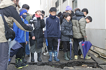 「さまざまな経験をした子どもたち」の画像